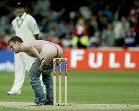 搞笑体育新闻,笑料百出！盘点那些让人捧腹大笑的体育新闻瞬间